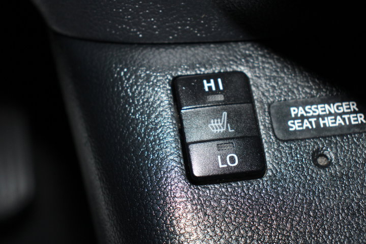 Used 2018 Toyota Prius Prime Plus image 25