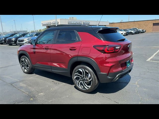 Used 2025 Chevrolet TrailBlazer RS w/ Convenience Package AWD/4WD image 6