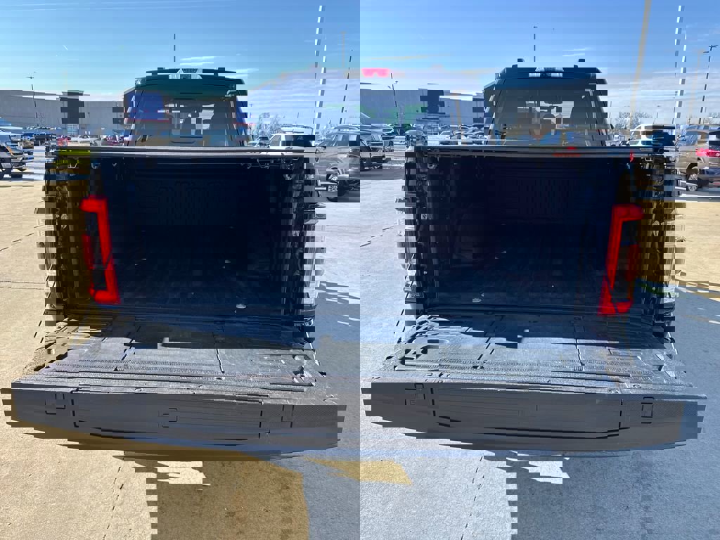 Used 2022 Ford F150 Platinum AWD/4WD image 5