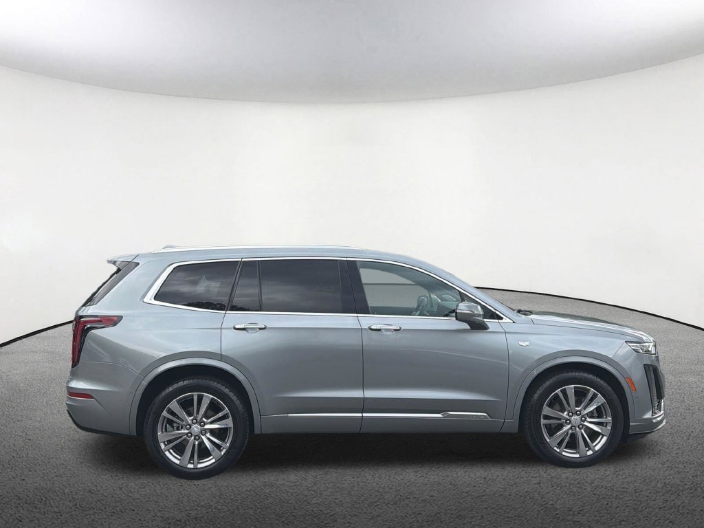 Certified 2024 Cadillac XT6 Premium Luxury w/ Technology Package AWD/4WD image 18