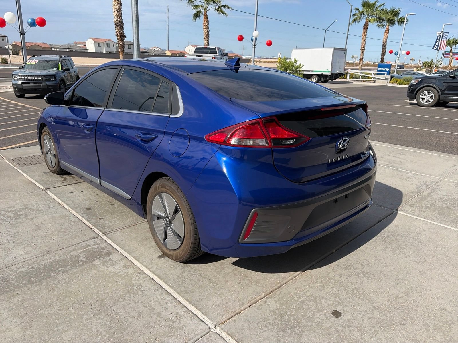 Used 2020 Hyundai Ioniq SE FWD image 3