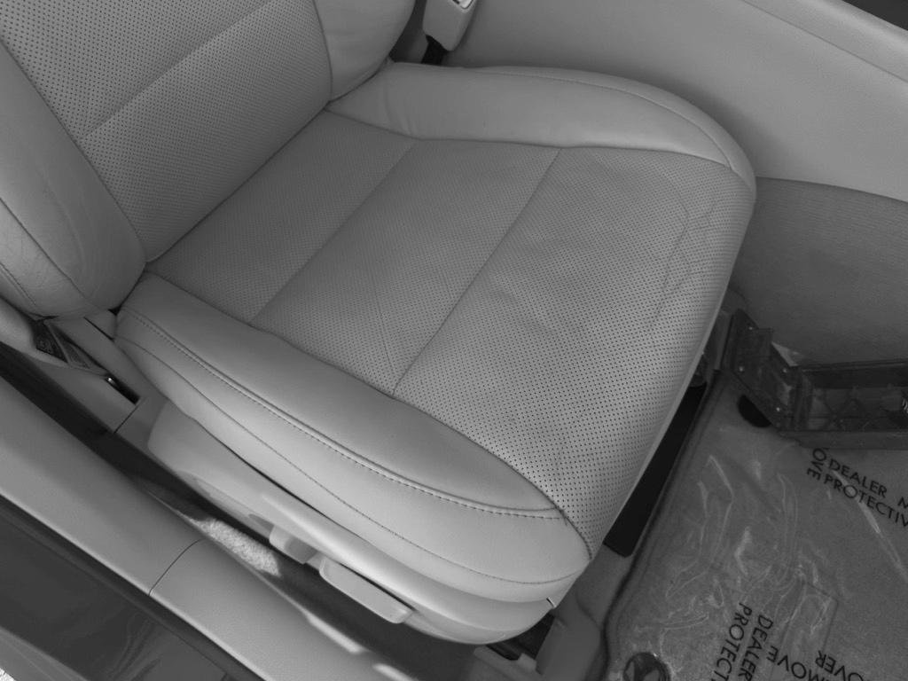 Used 2014 Lexus ES 350 w/ Luxury Package FWD image 42