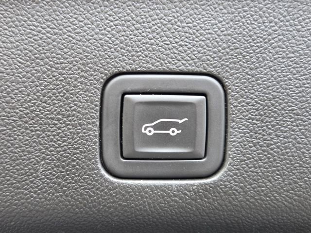 Certified 2023 Chevrolet Tahoe High Country AWD/4WD image 21