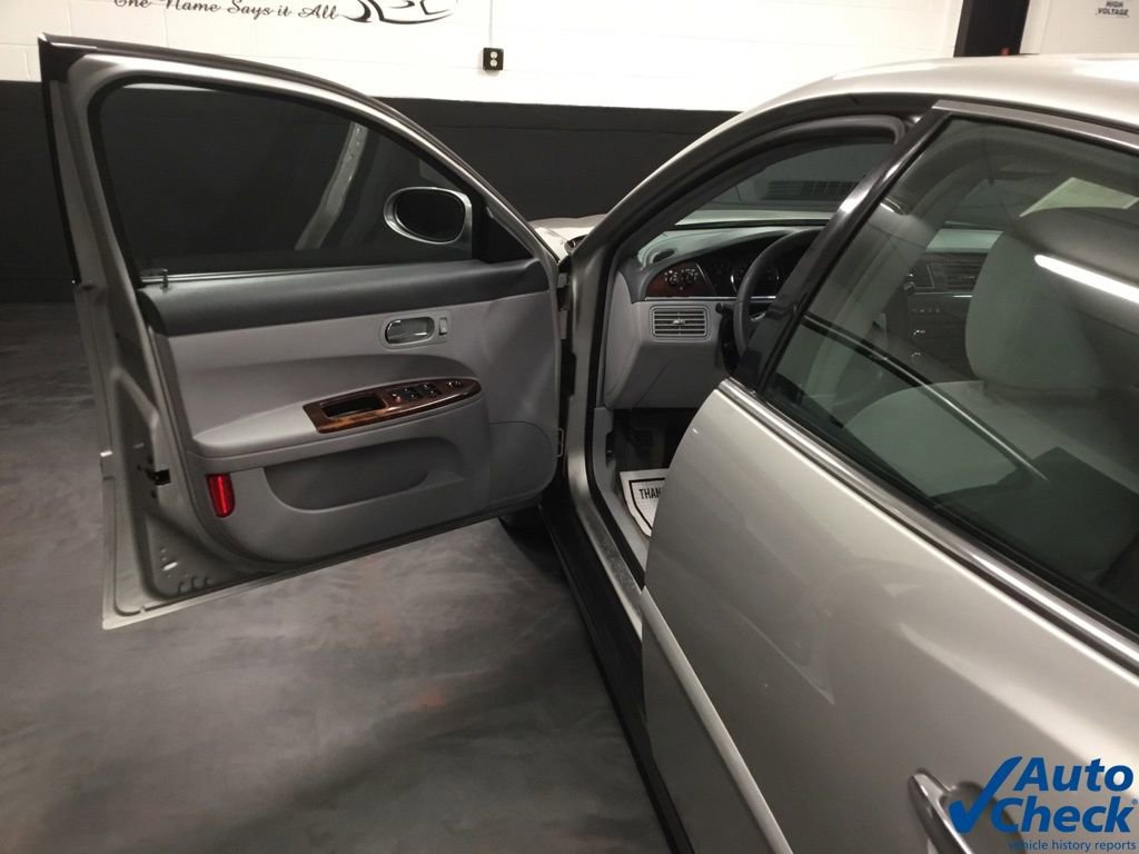 Used 2007 Buick LaCrosse CX image 18