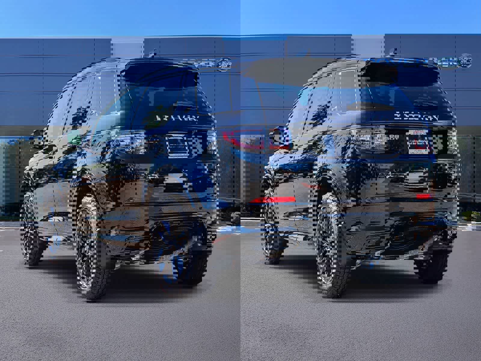 New 2025 Land Rover Discovery Sport S image 6