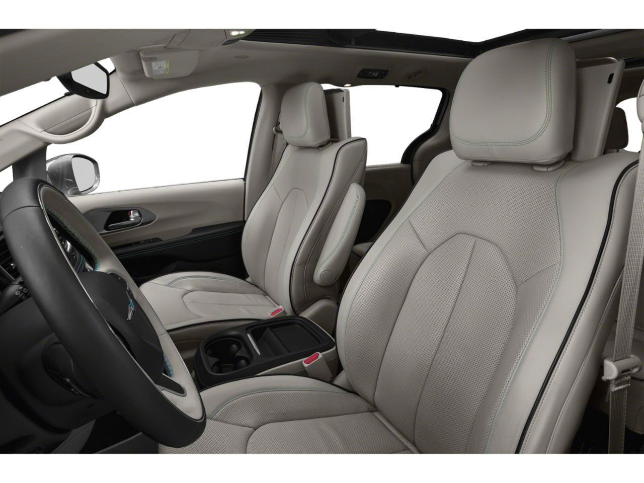 Used 2017 Chrysler Pacifica Platinum FWD image 4