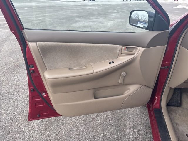 Used 2004 Toyota Corolla CE image 34