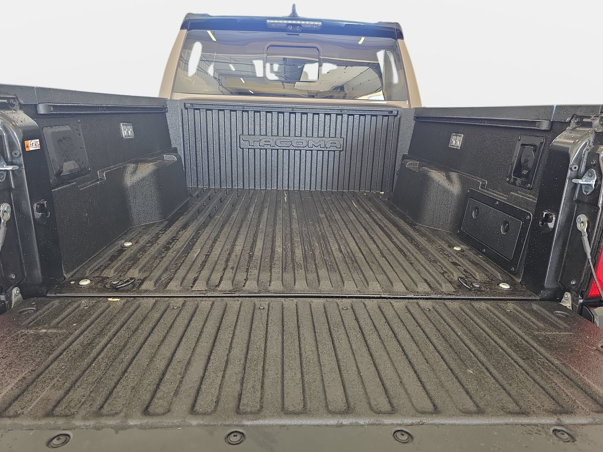 Used 2025 Toyota Tacoma TRD Pro AWD/4WD image 12