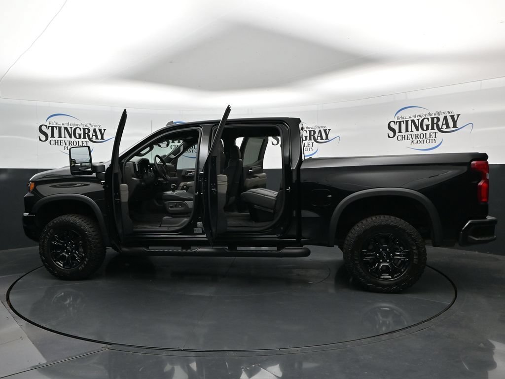 Used 2025 Chevrolet Silverado 1500 ZR2 w/ Technology Package AWD/4WD image 37