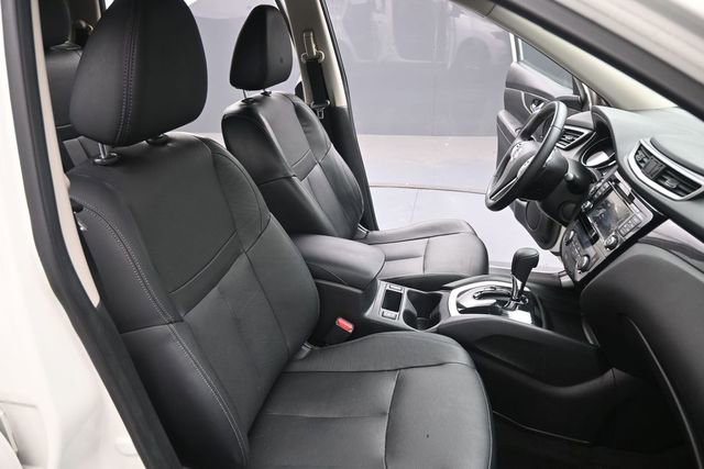 Used 2016 Nissan Rogue SL FWD image 27