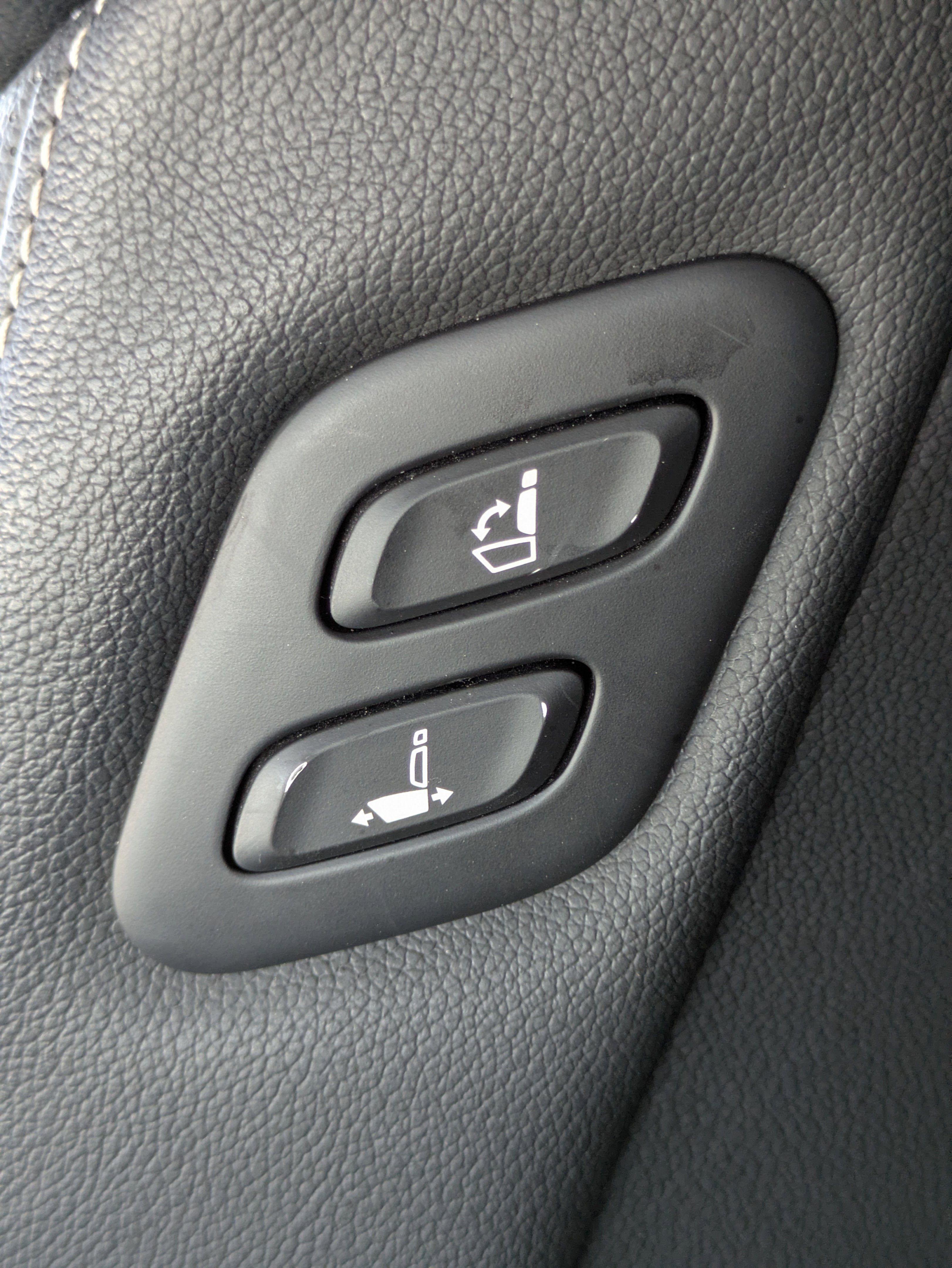 Used 2024 Genesis GV80 2.5T image 11