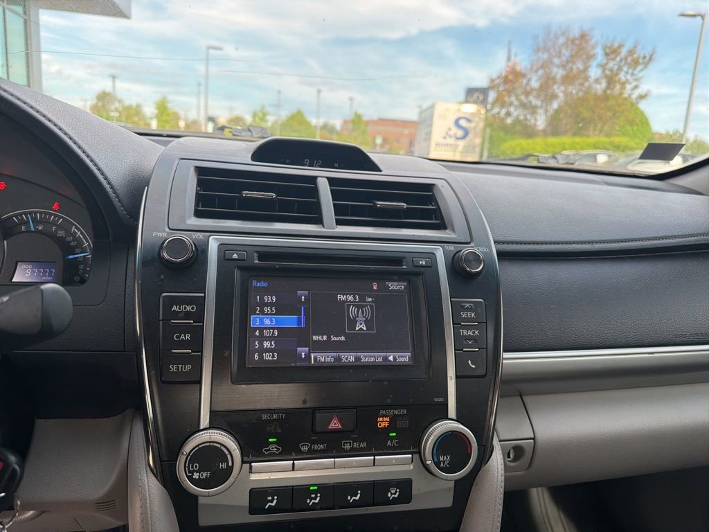 Used 2014 Toyota Camry LE FWD image 37