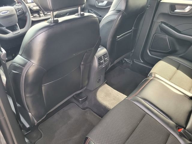 Certified 2025 Ford Escape ST-Line AWD/4WD image 12