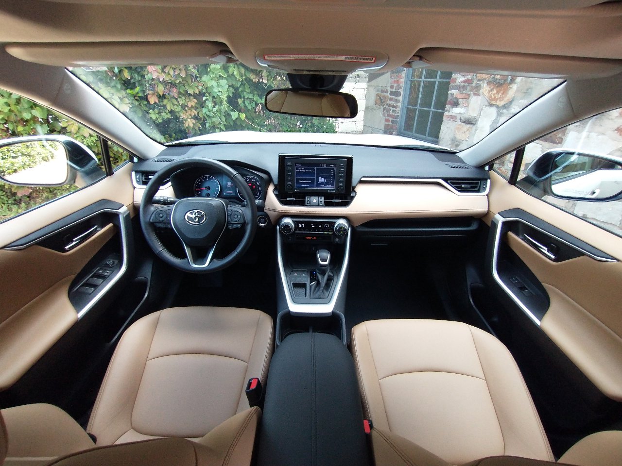 Used 2022 Toyota RAV4 XLE Premium image 54