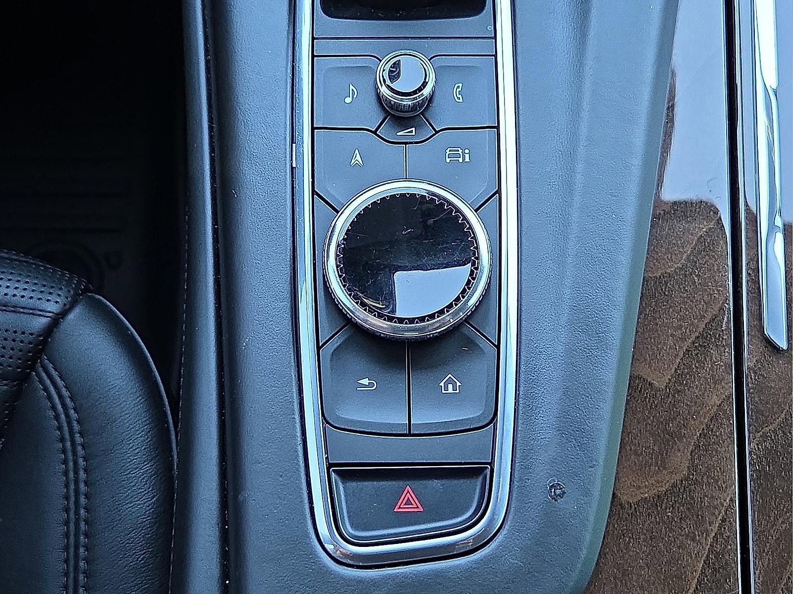 Used 2023 Cadillac Escalade ESV Sport Platinum image 18