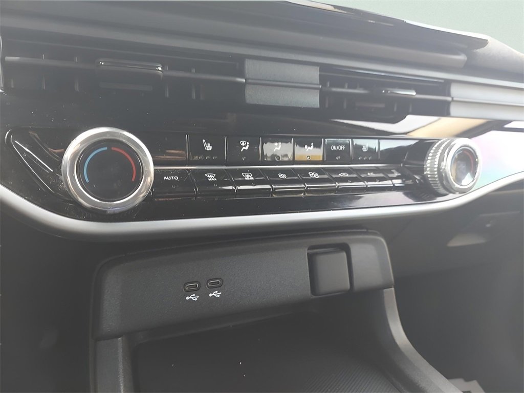 Certified 2024 Honda Prologue EX image 24