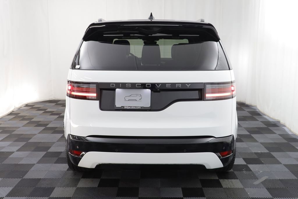 Used 2025 Land Rover Discovery Dynamic SE image 18