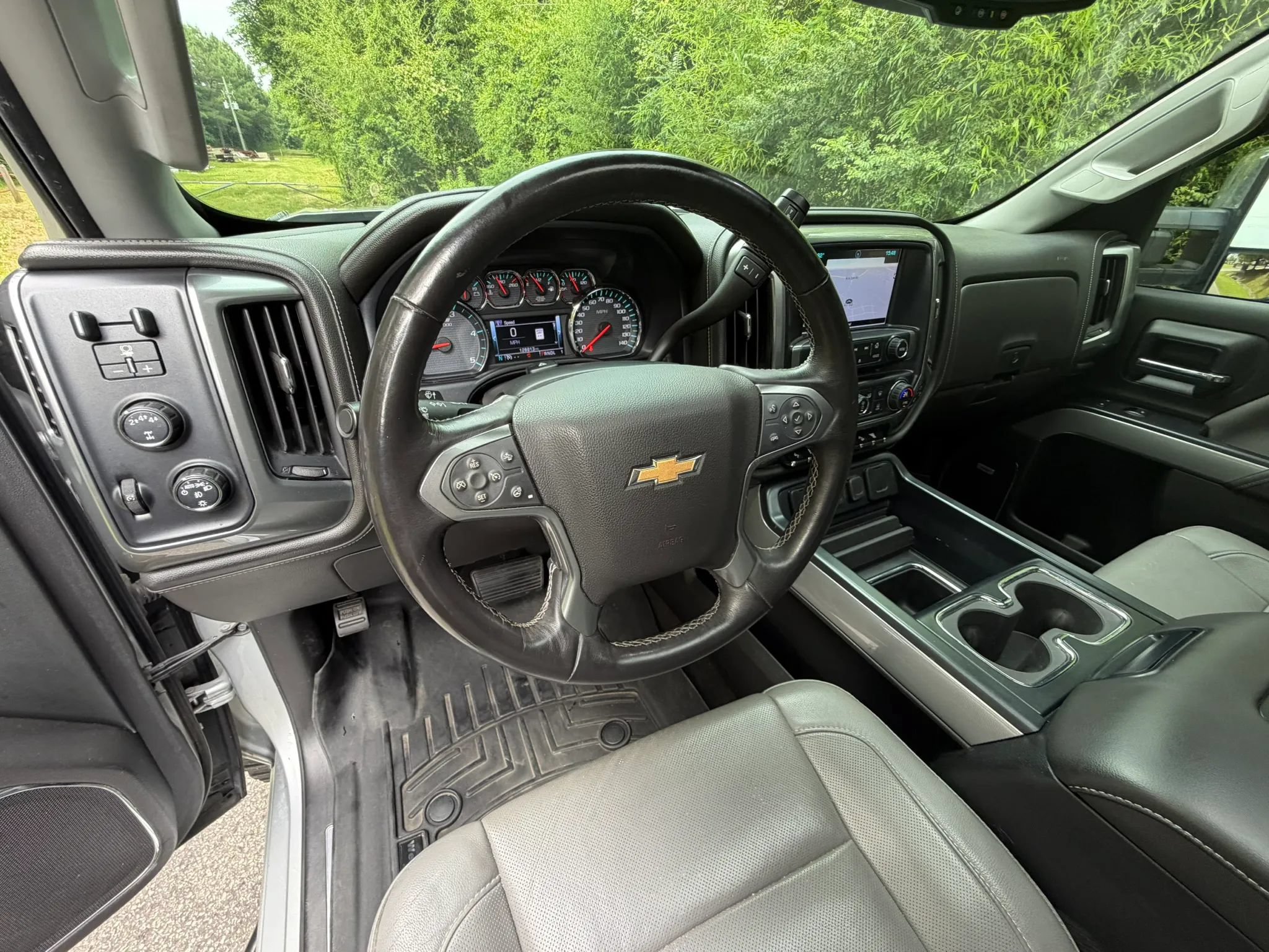 Used 2017 Chevrolet Silverado 2500 LTZ w/ Duramax Plus Package AWD/4WD image 19