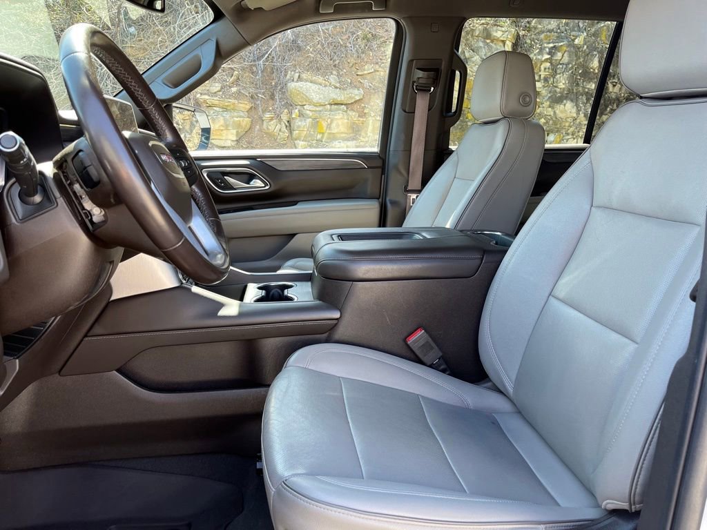 Used 2023 GMC Yukon SLT image 17