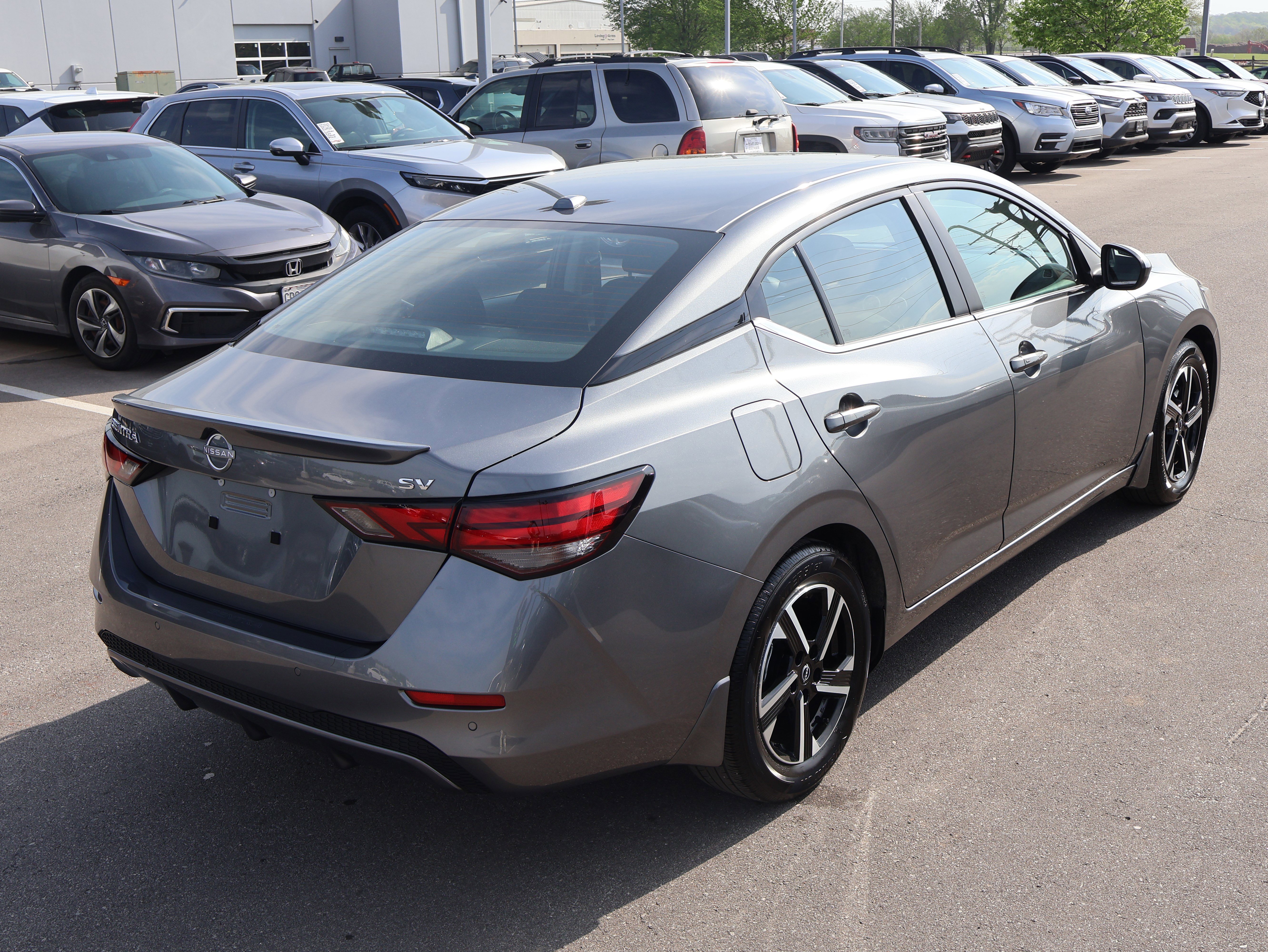 Used 2024 Nissan Sentra SV w/ Lighting Package image 6