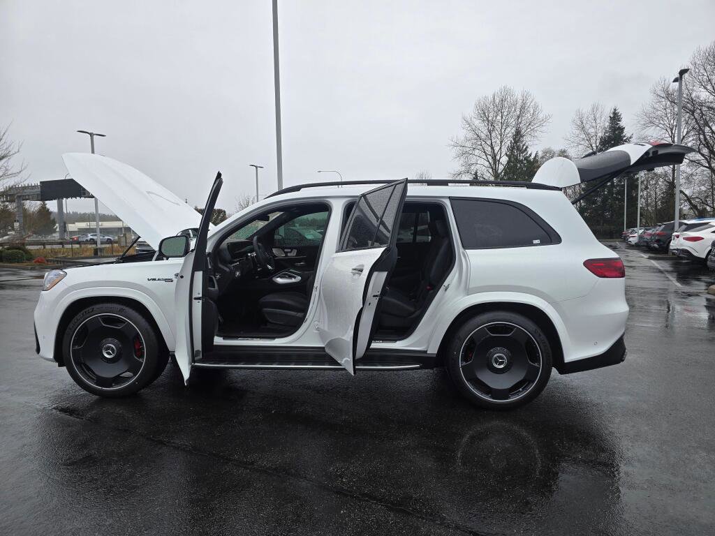 New 2026 Mercedes-Benz GLS 63 AMG 4MATIC image 12