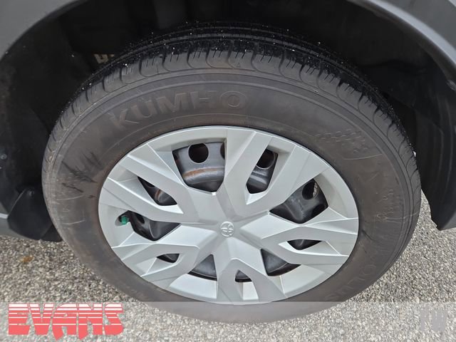 Used 2021 Toyota C-HR LE image 22