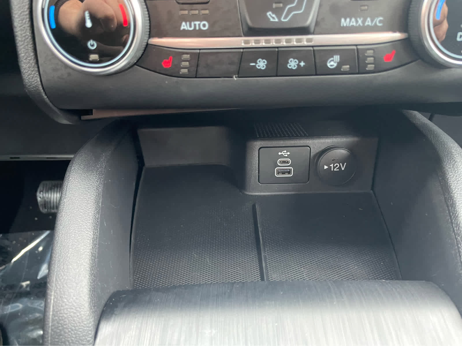 Used 2025 Ford Escape Active w/ Cold Weather Package image 20