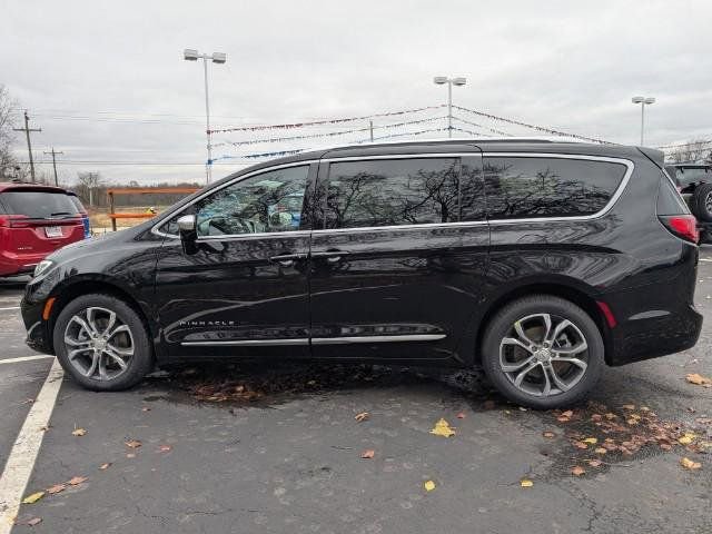 New 2026 Chrysler Pacifica Pinnacle image 5