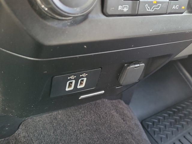 Used 2016 Ford F150 XLT w/ Equipment Group 302A Luxury RWD image 19