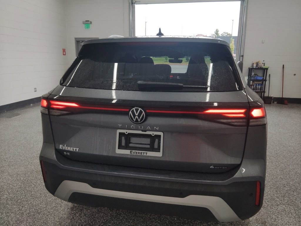 New 2026 Volkswagen Tiguan SE AWD/4WD image 4