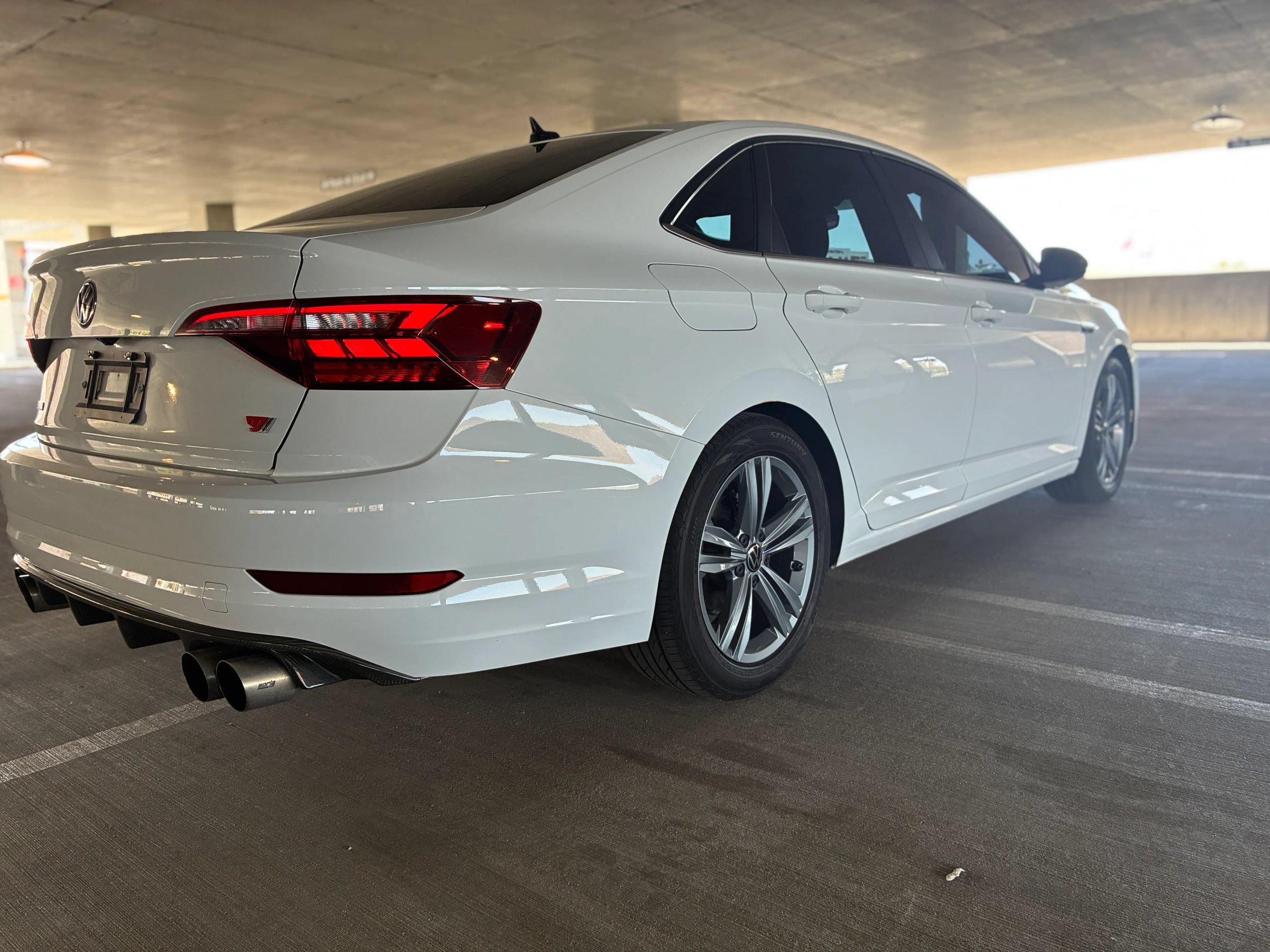 Used 2020 Volkswagen Jetta R-Line w/ R-Line Cold Weather Package FWD image 12