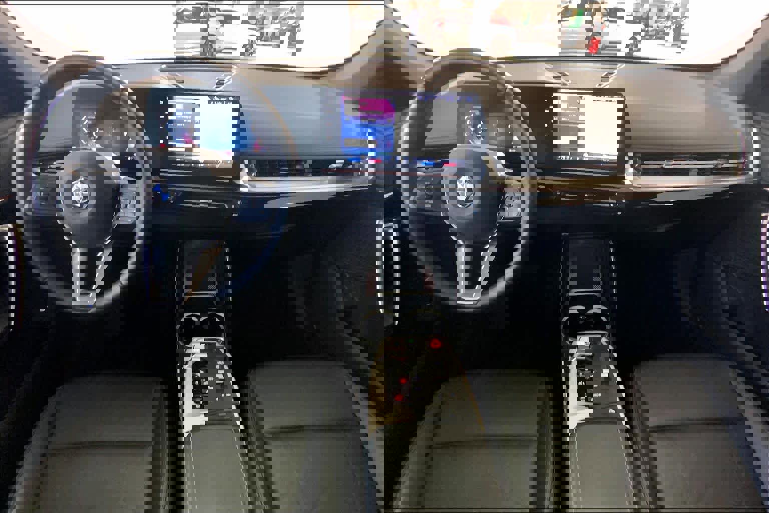 Used 2025 BMW X1 xDrive28i image 16