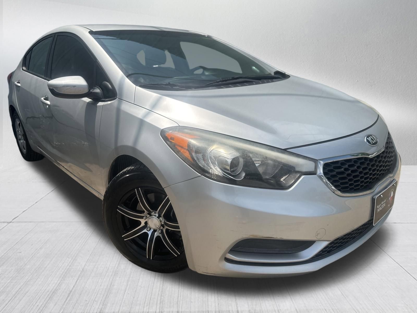 Used 2015 Kia Forte LX w/ Protection Package FWD image 3