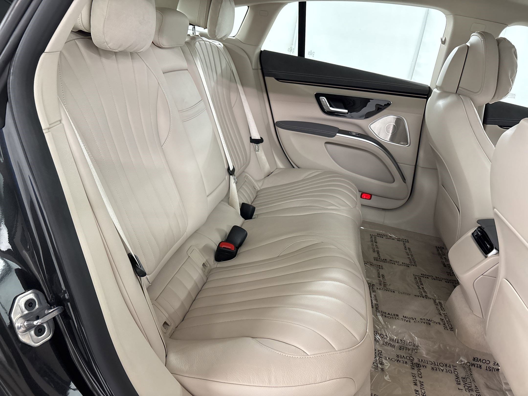 Certified 2022 Mercedes-Benz EQS 580 4MATIC Sedan image 30