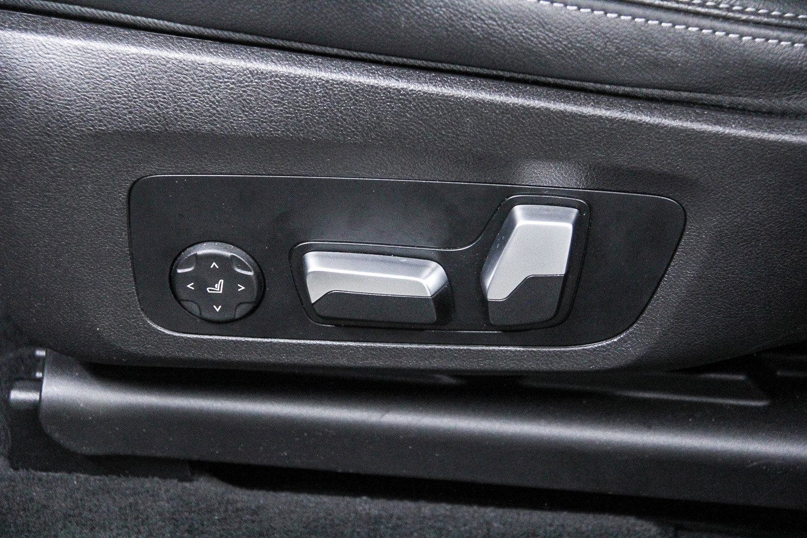 Certified 2023 BMW X3 sDrive30i w/ Premium Package image 21