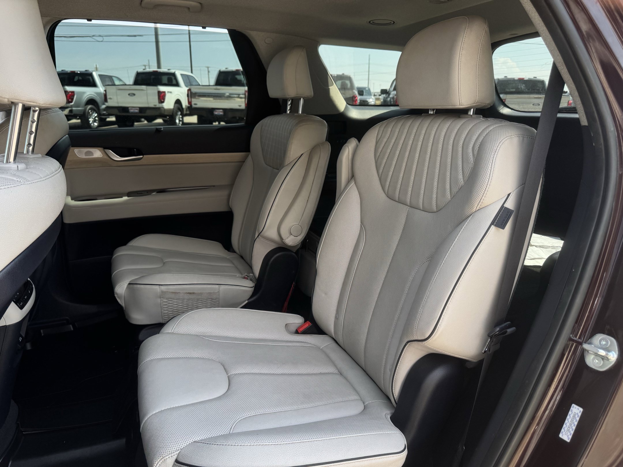 Used 2023 Hyundai Palisade Limited w/ Cargo Package AWD/4WD image 29