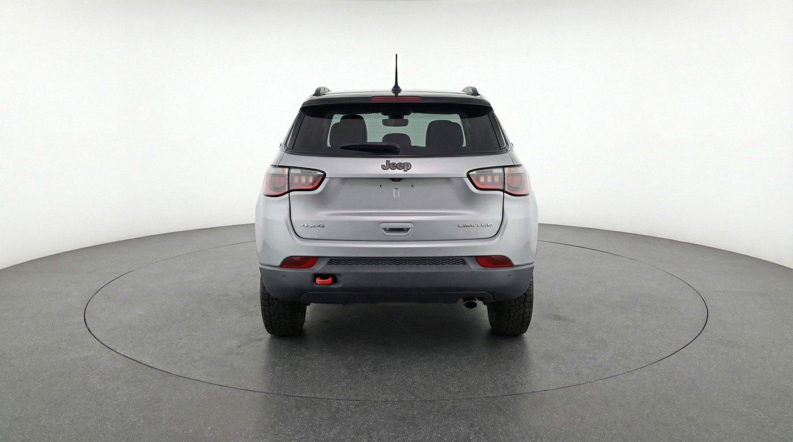 Used 2025 Jeep Compass Trailhawk image 7