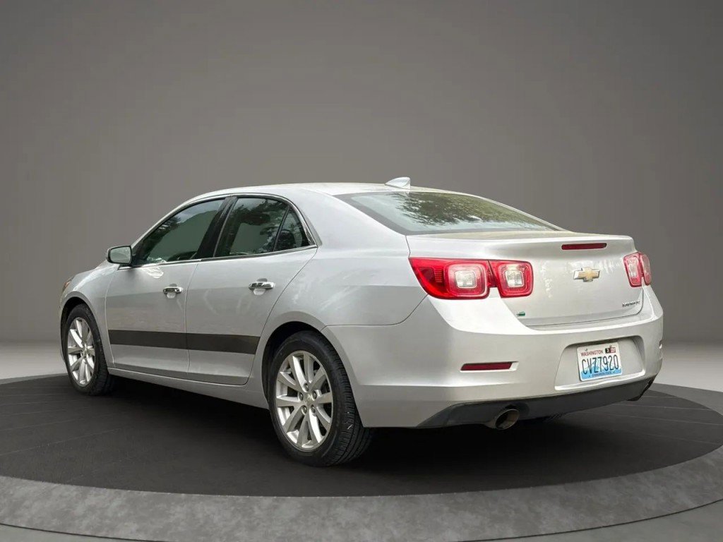 Used 2016 Chevrolet Malibu LTZ FWD image 11