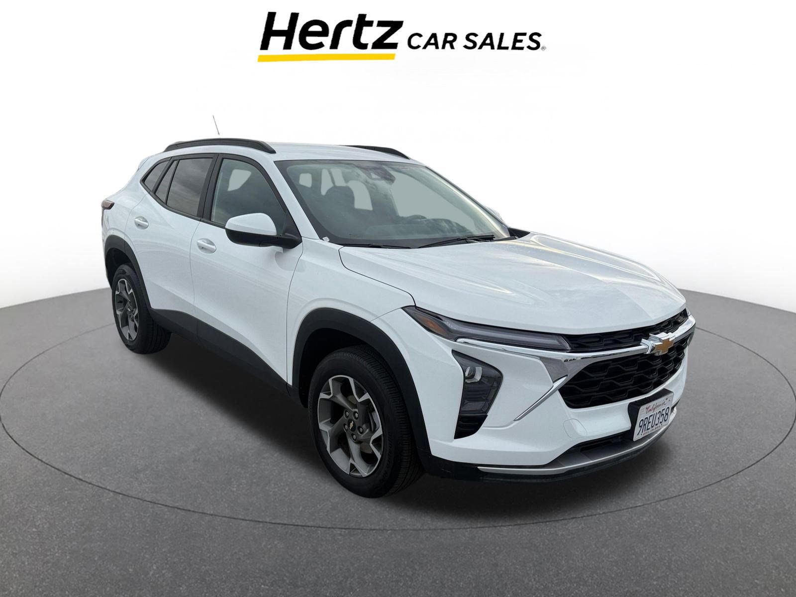 Used 2025 Chevrolet Trax LT image 1