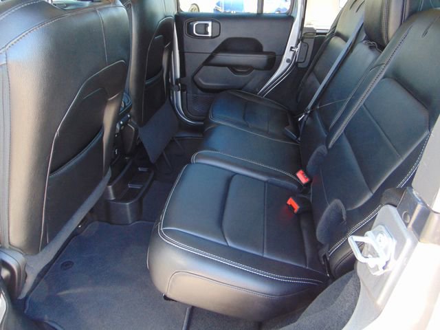 Used 2019 Jeep Wrangler Unlimited Sahara image 21