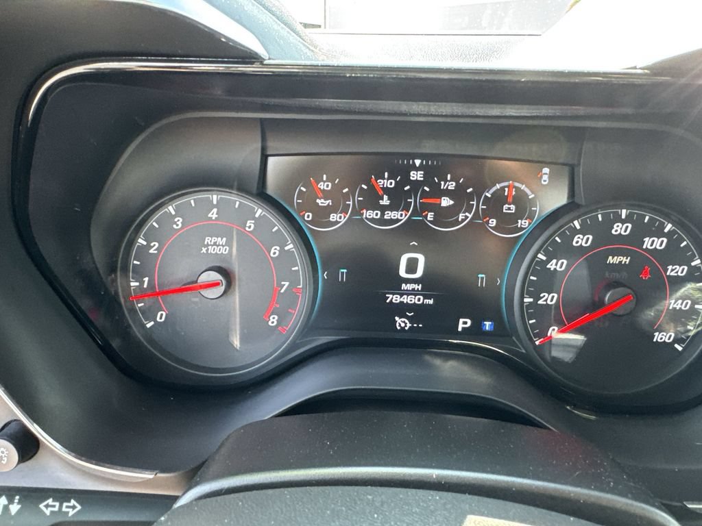 Used 2018 Chevrolet Camaro LT RWD image 12