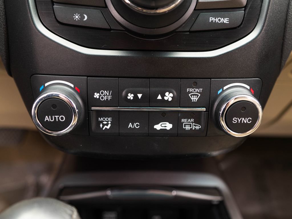 Used 2015 Acura RDX AWD w/ Technology Package image 32