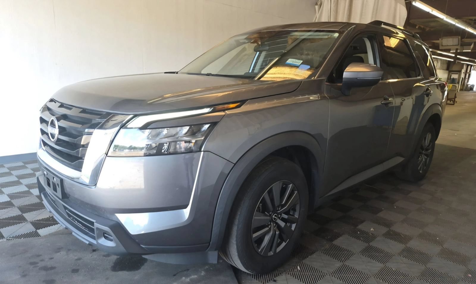 Used 2022 Nissan Pathfinder SV