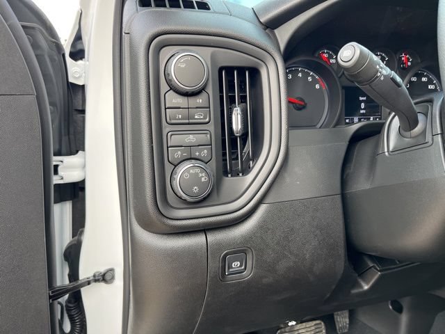 New 2026 Chevrolet Silverado 1500 Custom AWD/4WD image 27