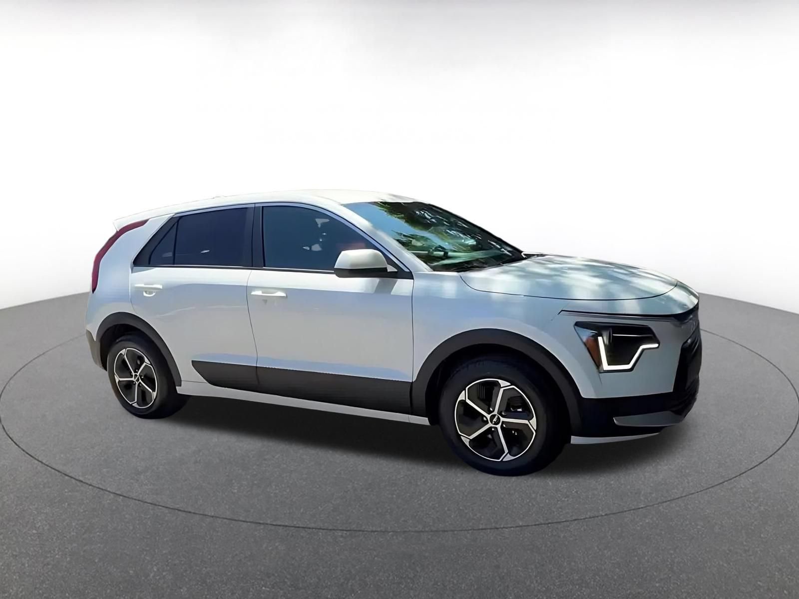 Used 2026 Kia Niro LX FWD video 2