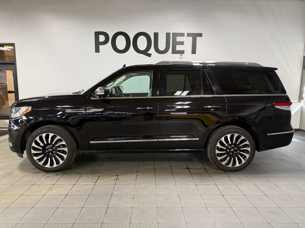 Used 2023 Lincoln Navigator Black Label AWD/4WD image 1