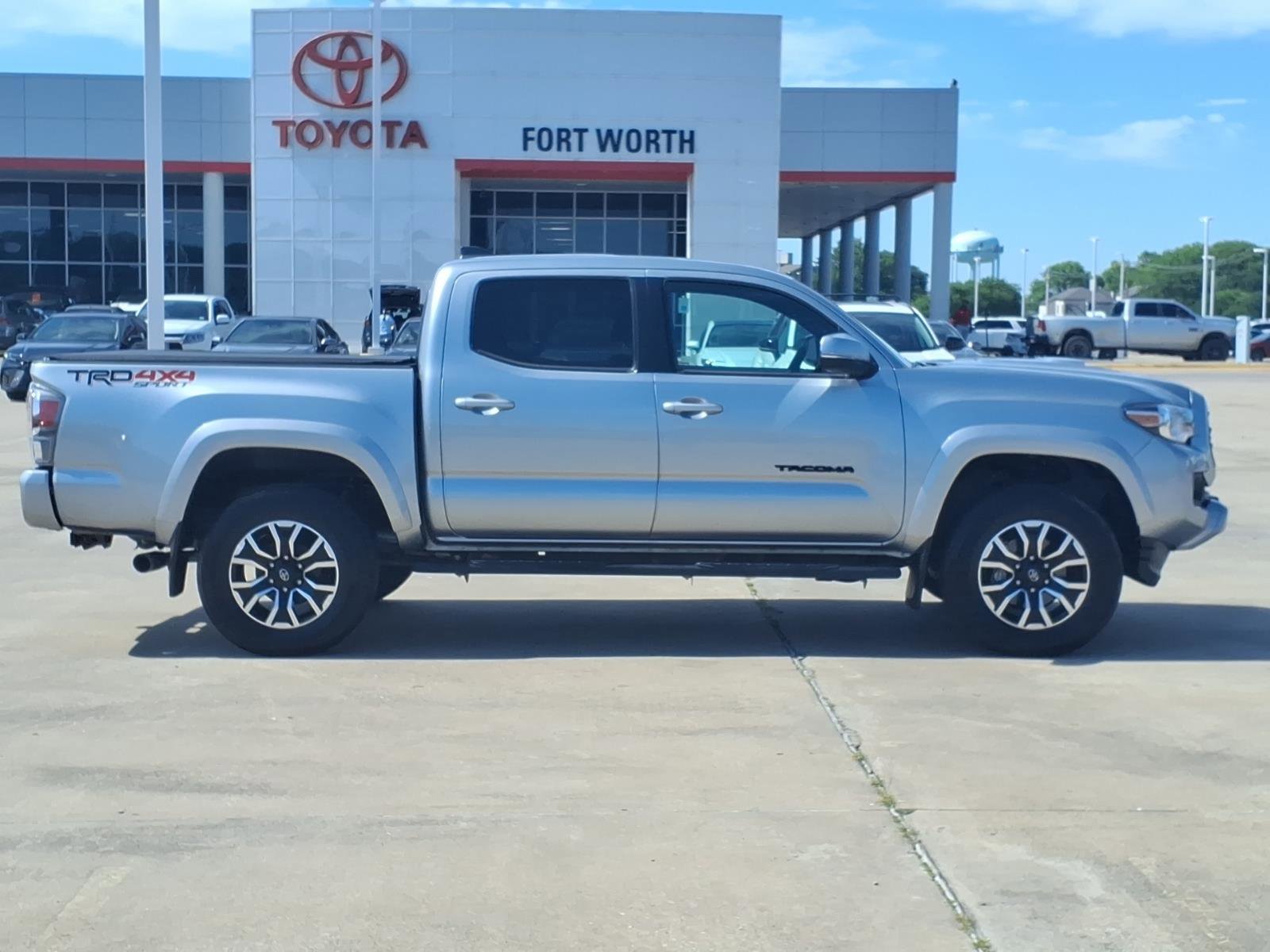 Used 2023 Toyota Tacoma TRD Sport w/ Advanced Technology Package AWD/4WD image 10