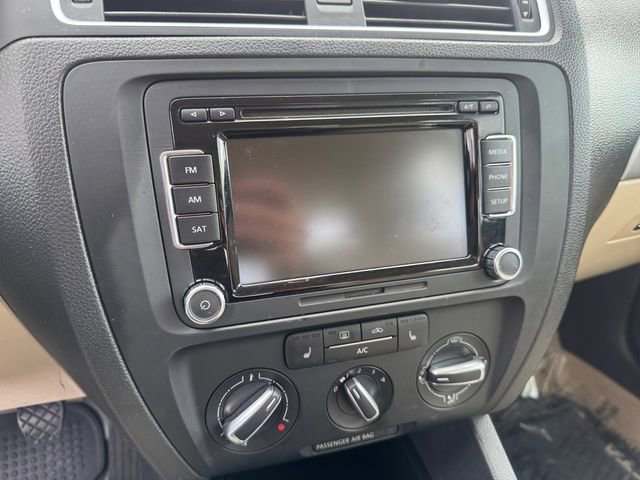 Used 2014 Volkswagen Jetta SE FWD image 21