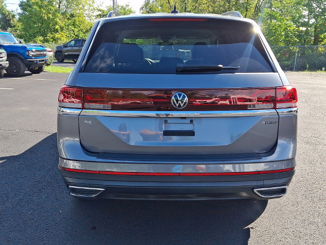 Used 2024 Volkswagen Atlas SE AWD/4WD image 11