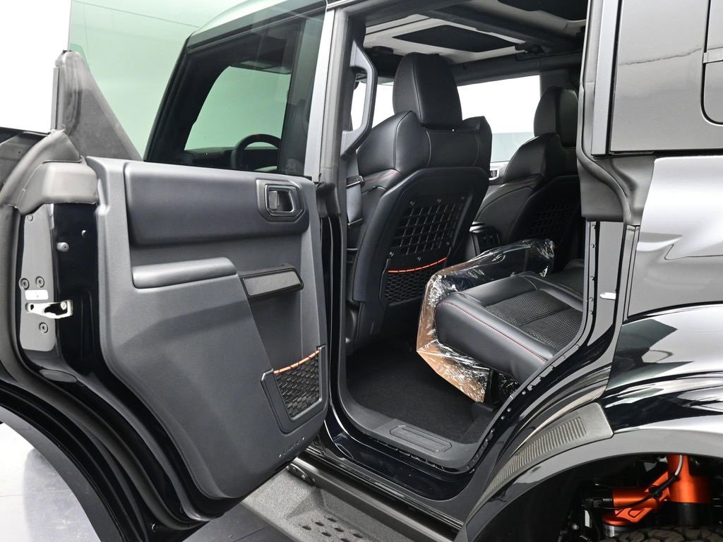 New 2025 Ford Bronco Raptor image 14